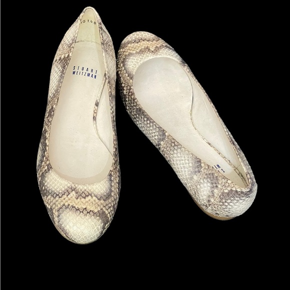 Stuart Weitzman Snakeskin Flats Size 7.5 M - Picture 1 of 15